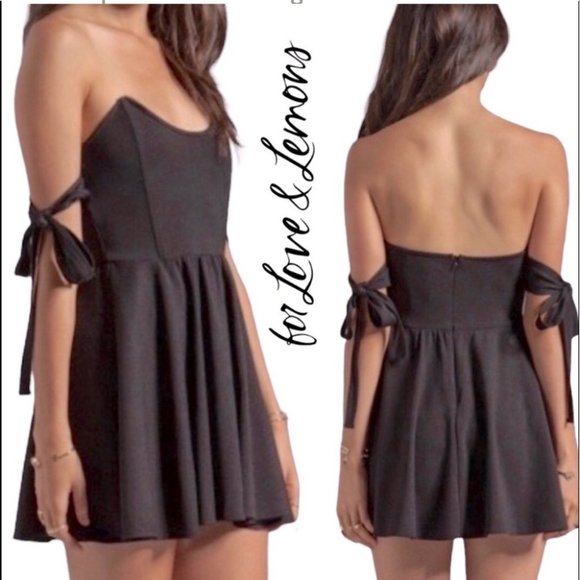 For Love & Lemons Fallen Off The Shoulder Dress Color: Black Size Small - Picture 1 of 6